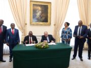 RDC « Signature d’un protocole de coopération entre le Président du Sénat congolais Jean-Michel Sama Lukonde et son homologue du Sénat français Gérard Larcher